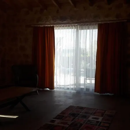 Tashan Cavdir Hotel *